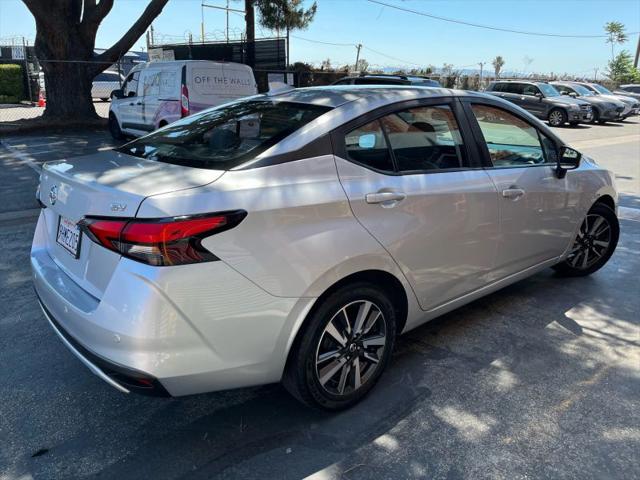2021 Nissan Versa SV Xtronic CVT
