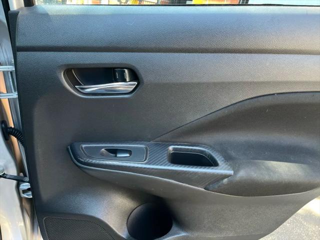 2021 Nissan Versa SV Xtronic CVT