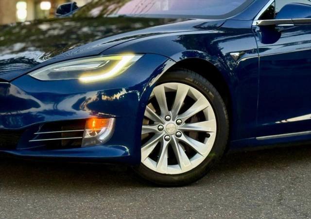 2017 Tesla Model S 75D