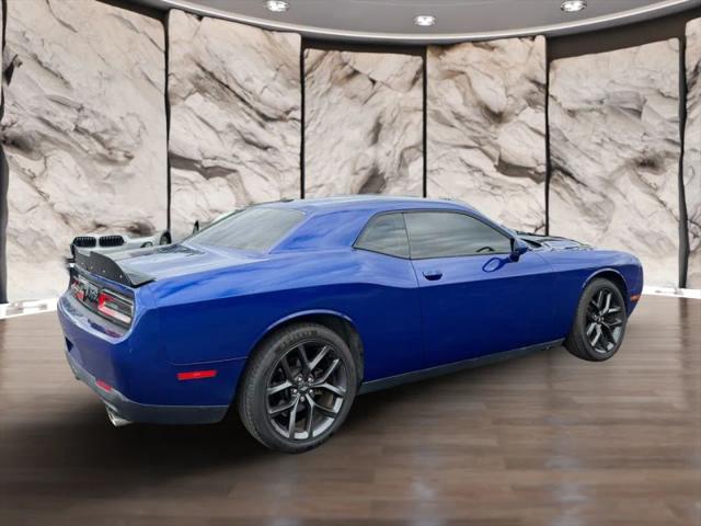 2022 Dodge Challenger SXT