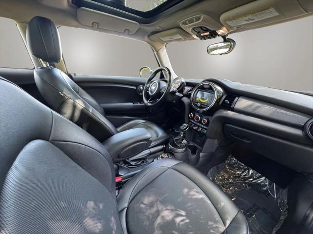 2015 MINI Hardtop Cooper