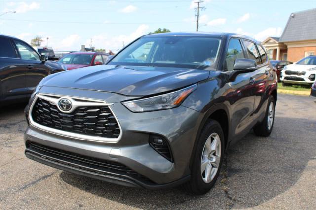 2023 Toyota Highlander LE for sale in Fredericksburg, VA