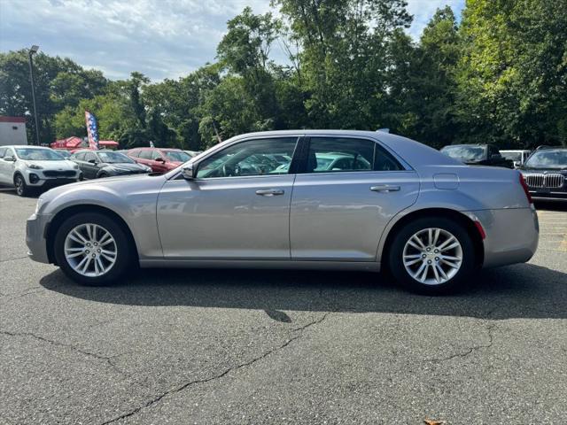 2017 Chrysler 300 Limited