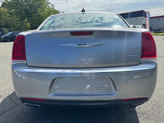 2017 Chrysler 300 Limited
