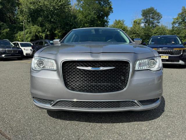 2017 Chrysler 300 Limited