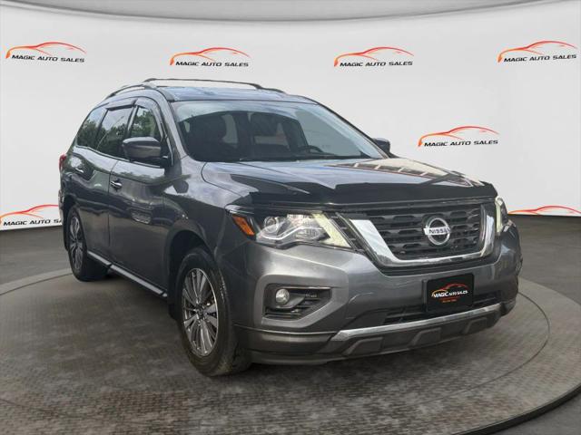 2017 Nissan Pathfinder SL