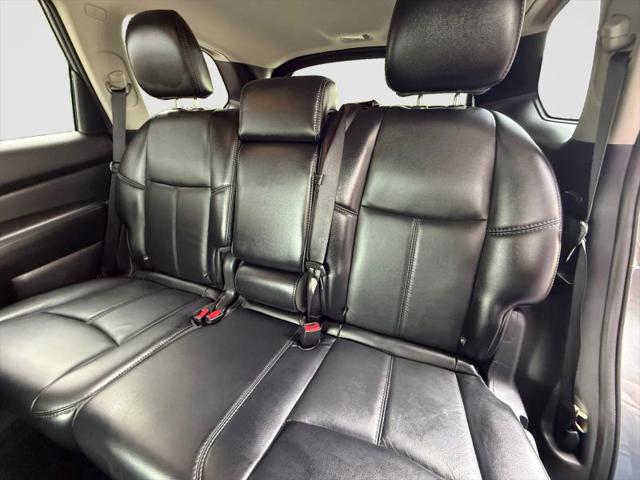 2017 Nissan Pathfinder SL