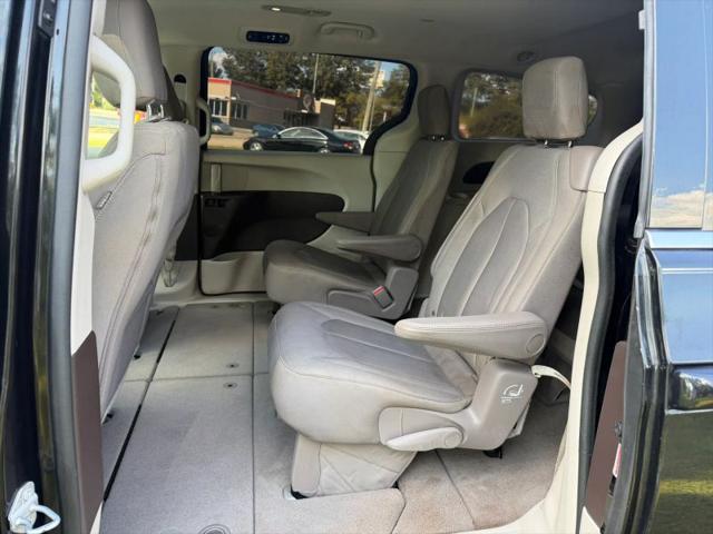 2017 Chrysler Pacifica LX