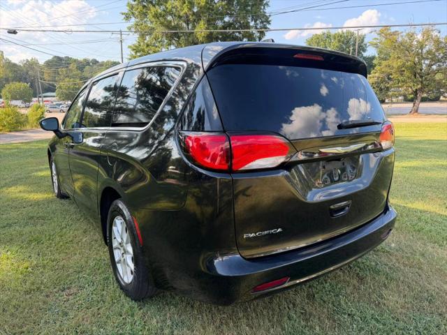 2017 Chrysler Pacifica LX