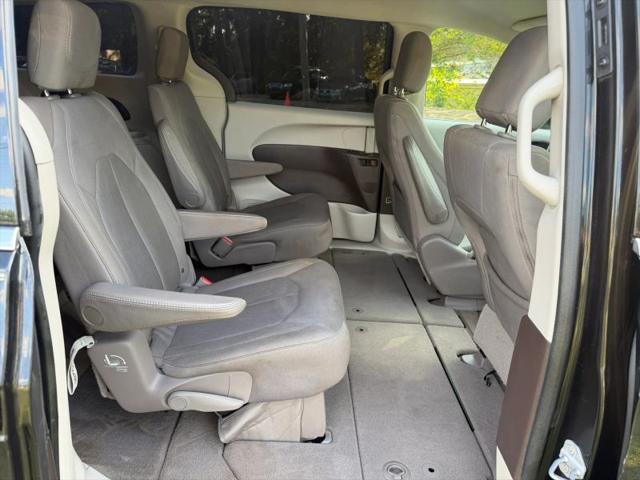 2017 Chrysler Pacifica LX