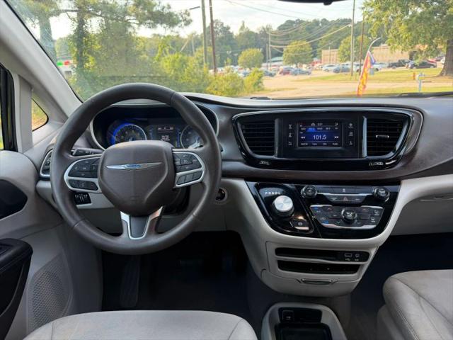 2017 Chrysler Pacifica LX