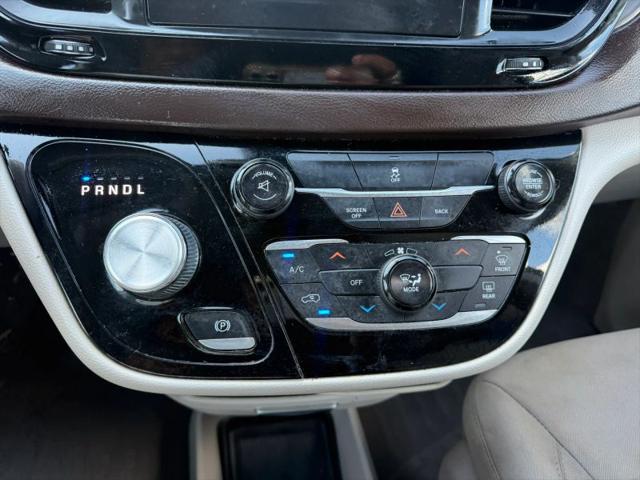 2017 Chrysler Pacifica LX