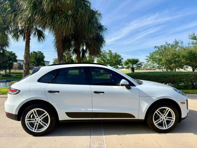 2020 Porsche Macan Base