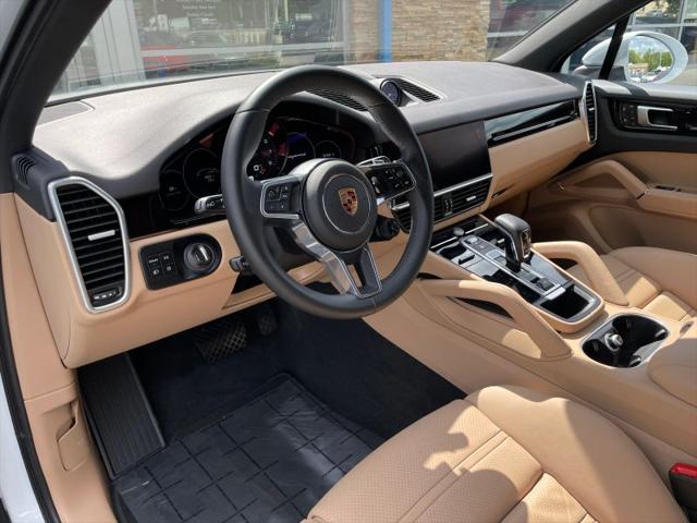 2023 Porsche Cayenne Platinum Edition