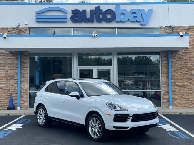 2023 Porsche Cayenne Platinum Edition
