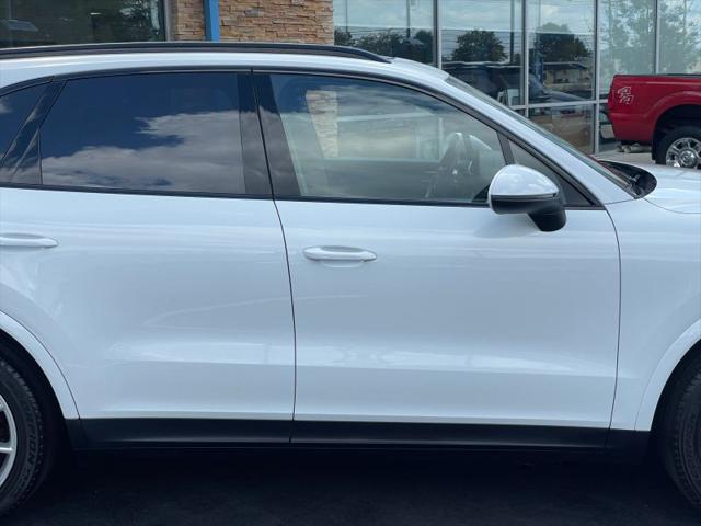 2023 Porsche Cayenne Platinum Edition