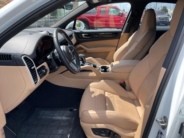 2023 Porsche Cayenne Platinum Edition