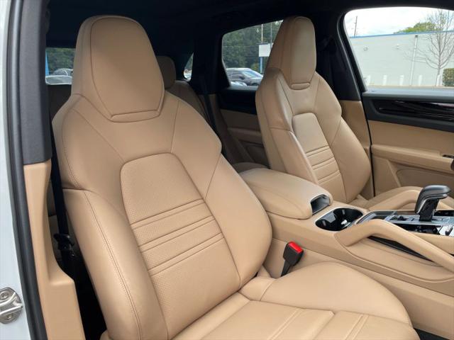 2023 Porsche Cayenne Platinum Edition