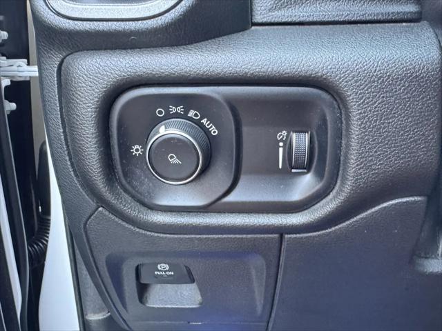 2022 Ram 1500 Tradesman Quad Cab 4x4 64 Box