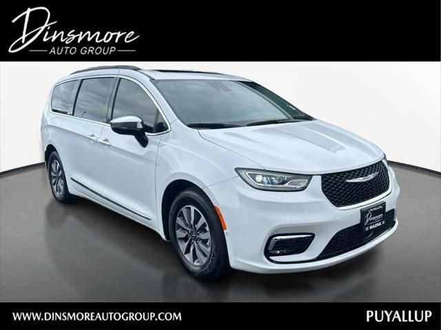 2023 Chrysler Pacifica Hybrid Limited for sale in Puyallup, WA