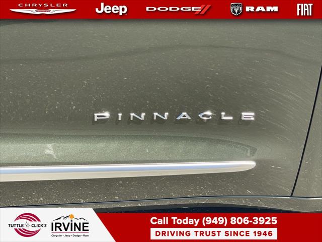 2027 Chrysler Pacifica Pinnacle