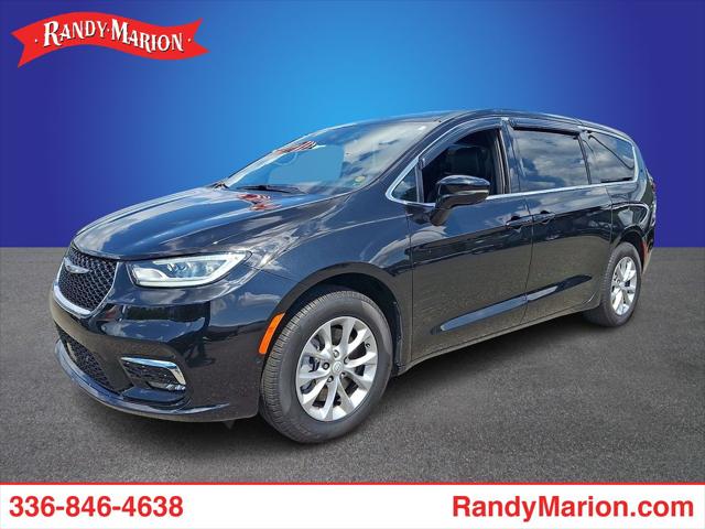2025 Chrysler Pacifica Select for sale in West Jefferson, NC