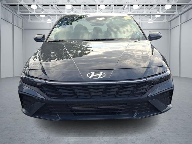 2024 Hyundai Elantra SEL 2024 Hyundai Elantra SEL