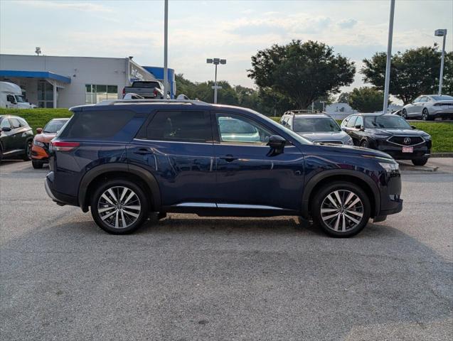 2022 Nissan Pathfinder Platinum 4WD 2022 Nissan Pathfinder Platinum 4WD