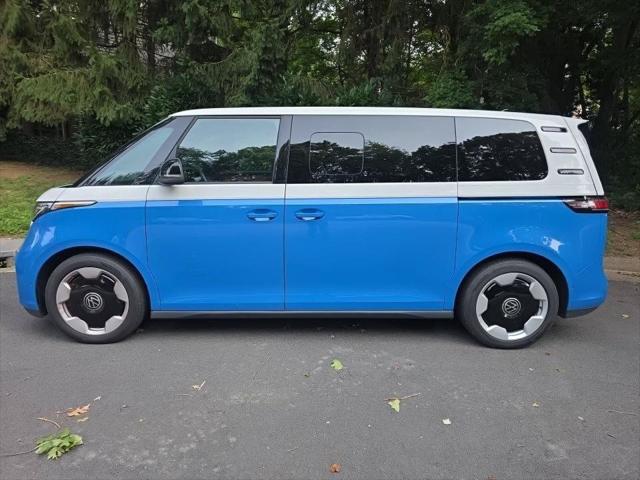 2025 Volkswagen ID. Buzz Pro S Plus with 4MOTION 2025 Volkswagen ID. Buzz Pro S Plus with 4MOTION