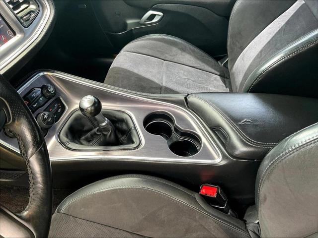 2017 Dodge Challenger 392 Hemi Scat Pack Shaker