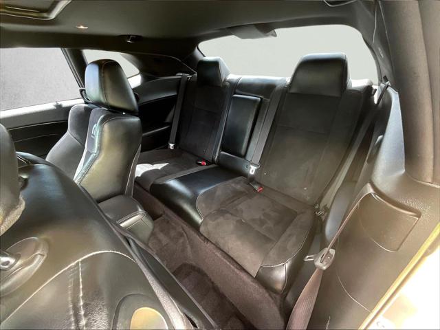 2017 Dodge Challenger 392 Hemi Scat Pack Shaker