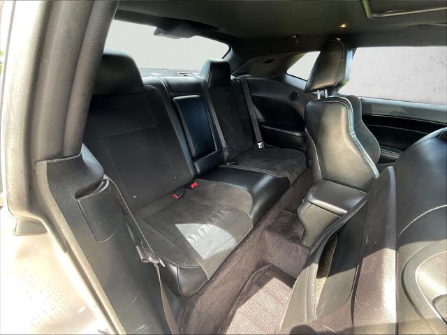 2017 Dodge Challenger 392 Hemi Scat Pack Shaker