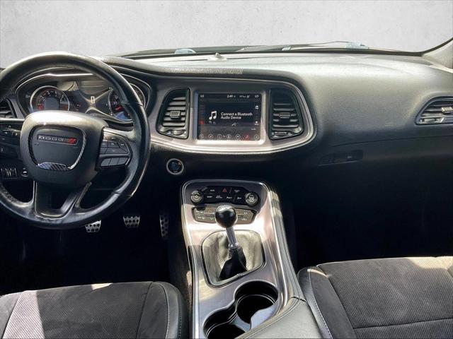 2017 Dodge Challenger 392 Hemi Scat Pack Shaker