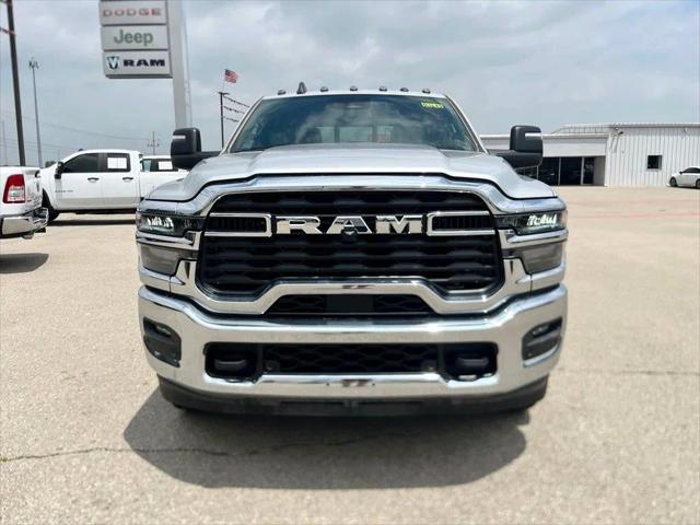 2026 RAM Ram 3500 RAM 3500 TRADESMAN CREW CAB 4X4 8 BOX