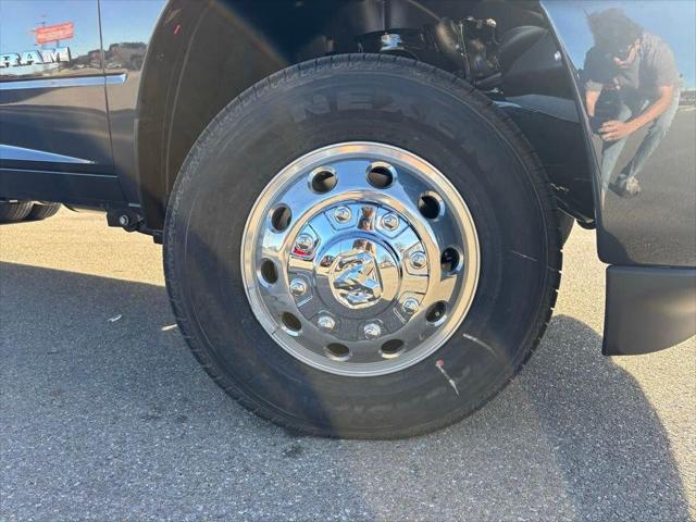 2026 RAM Ram 3500 RAM 3500 LARAMIE CREW CAB 4X4 8 BOX