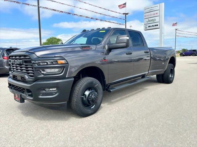2026 RAM Ram 3500 RAM 3500 TRADESMAN CREW CAB 4X4 8 BOX