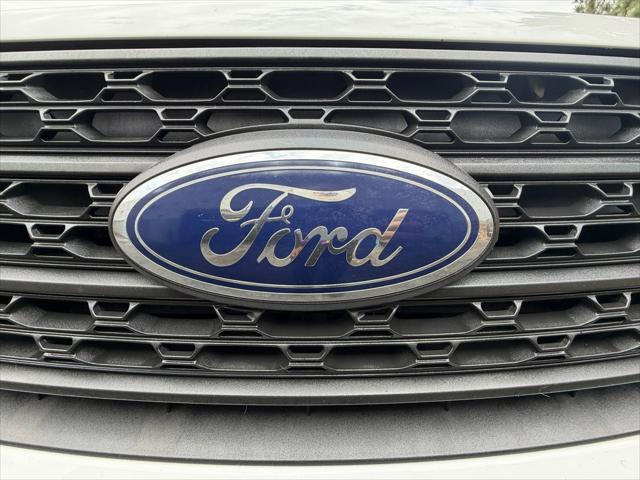 2021 Ford Explorer Unknown