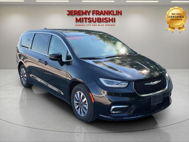 2024 Chrysler Pacifica Hybrid Select for sale in Kansas City, MO