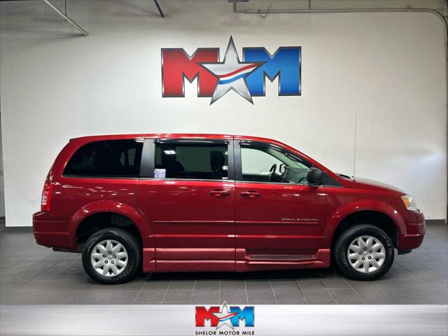 2009 Chrysler Town & Country LX for sale in Christiansburg, VA