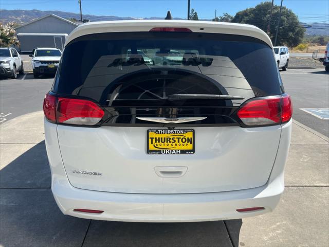 2023 Chrysler Voyager LX