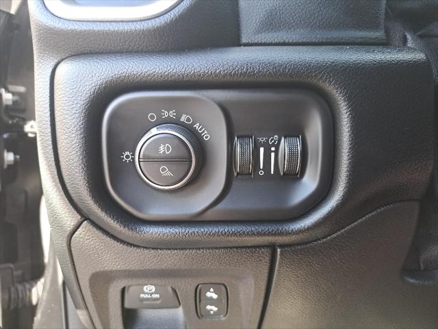 2019 Ram 1500 Big Horn/Lone Star Crew Cab 4x4 57 Box
