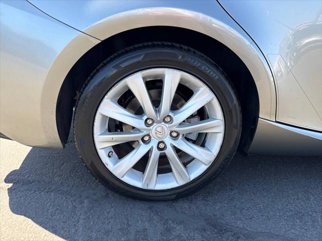2015 Lexus IS 250 Base 4dr Sedan