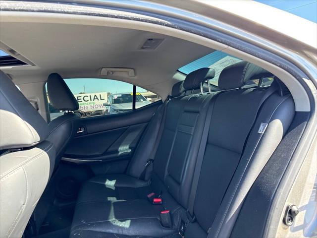 2015 Lexus IS 250 Base 4dr Sedan
