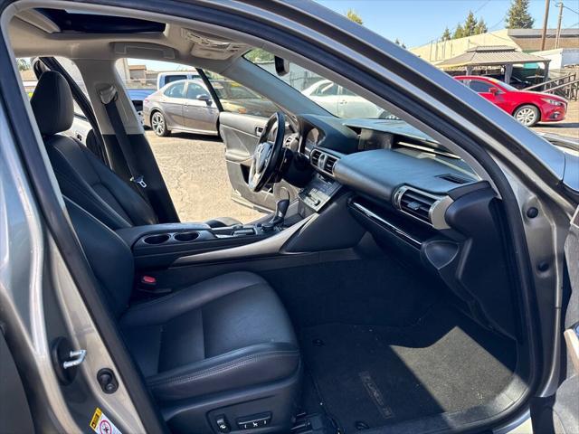 2015 Lexus IS 250 Base 4dr Sedan