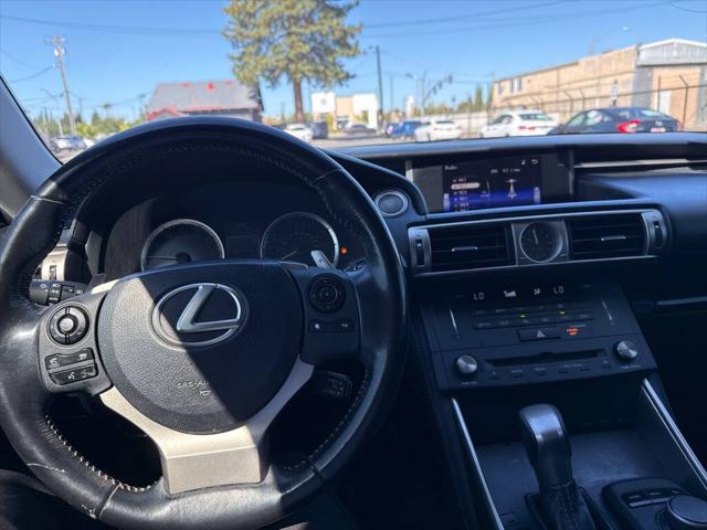 2015 Lexus IS 250 Base 4dr Sedan