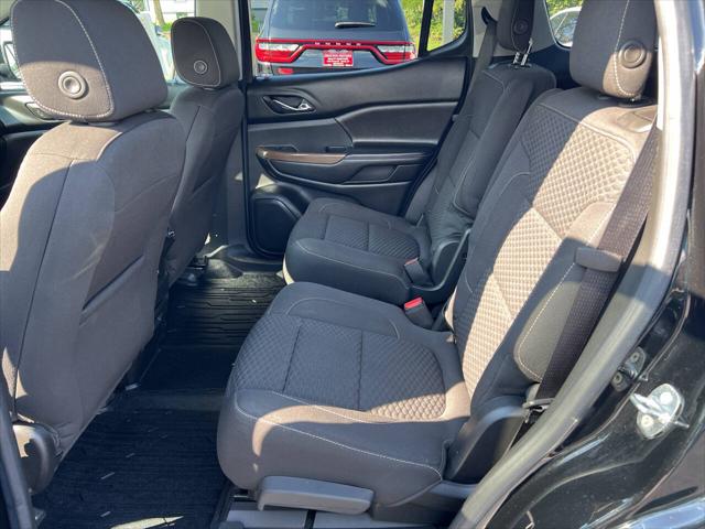 2017 GMC Acadia SLE-2