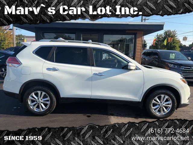 2016 Nissan Rogue SV for sale in Zeeland, MI