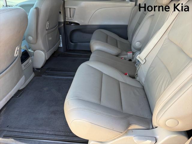 2017 Toyota Sienna XLE 8 Passenger