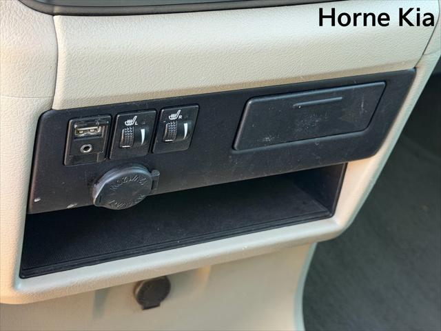 2017 Toyota Sienna XLE 8 Passenger
