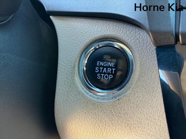 2017 Toyota Sienna XLE 8 Passenger